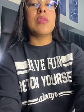 Snapshot of Kendra_C chatting on November 3, 1:08 am Kendra C online show from November 3, 1:08 am