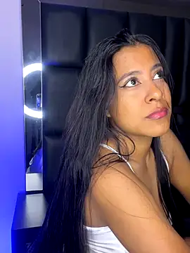 Snapshot of Kendra_C chatting on November 14, 2:10 am Kendra C online show from November 14, 2:10 am