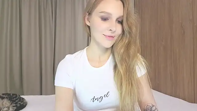 Brigitte Bardot online show from September 22, 6:37 am