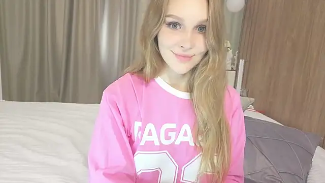 Brigitte Bardot online show from October 3, 6:21 am