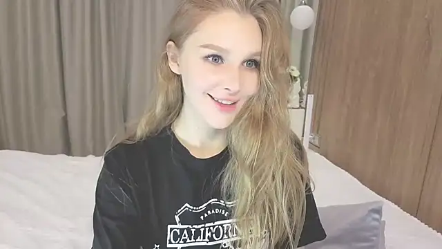 Brigitte Bardot online show from October 11, 4:44 am