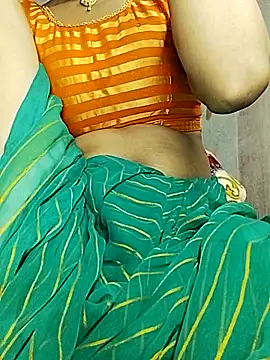 Snapshot of Hut_rotu_cute chatting on May 31, 4:14 pm Hut rotu cute online show from May 31, 4:14 pm