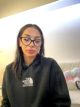 Bella Vixen  online show from October 13, 7:25 pm