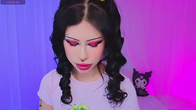 Snapshot of venomeowww__ chatting on November 30, 4:16 am venomeowww online show from November 30, 4:16 am