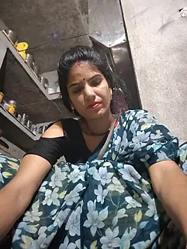 Snapshot of Riya_jaan12 chatting on May 29, 2:42 am Riya jaan12 online show from May 29, 2:42 am