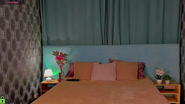 Aurora Bennet online show from October 3, 12:18 am