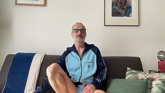 Milkywaymen online show from March 28, 12:27 pm