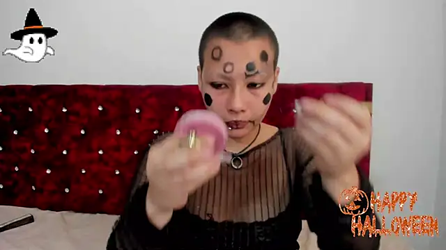 Snapshot of Cherry_vald chatting on October 7, 1:41 pm Cherry vald online show from October 7, 1:41 pm