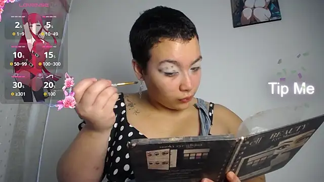 Snapshot of Cherry_vald chatting on July 3, 11:49 am Cherry vald online show from July 3, 11:49 am