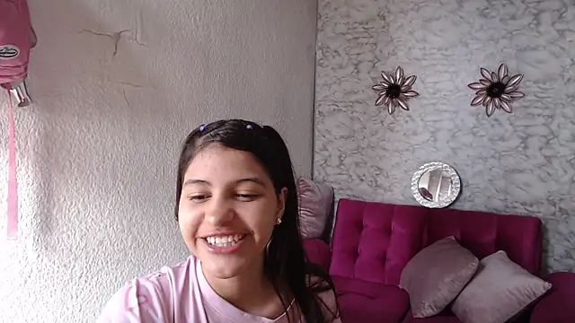 Evagirl69 online show from June 2, 12:18 pm