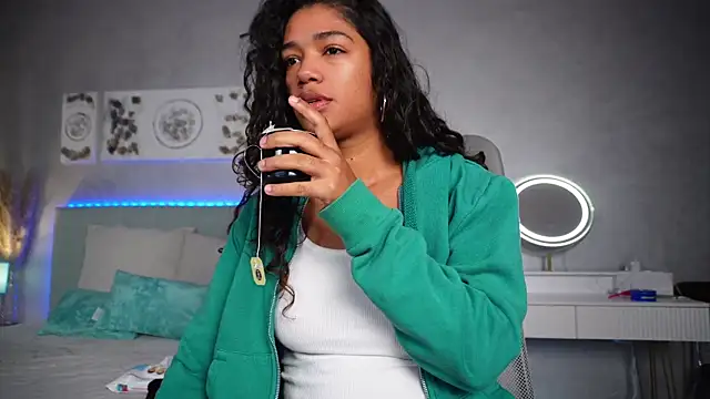 LibertyLust online show from December 4, 9:18 am