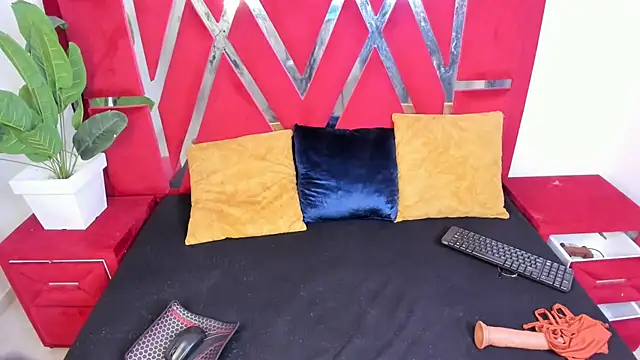 Snapshot of naisasm chatting on October 8, 4:43 am naisasm online show from October 8, 4:43 am