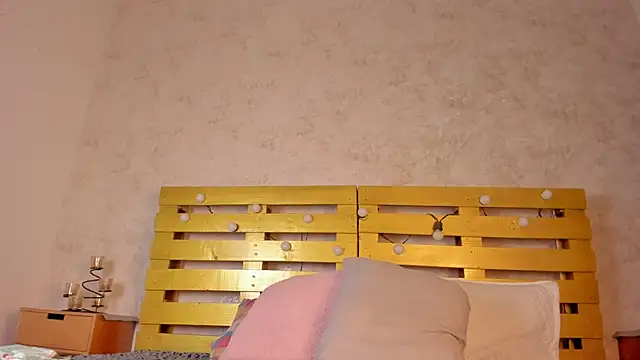 Snapshot of thalia888_ chatting on October 11, 7:12 pm thalia888 online show from October 11, 7:12 pm