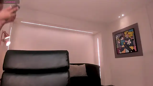 TiffannySins online show from March 13, 3:24 am