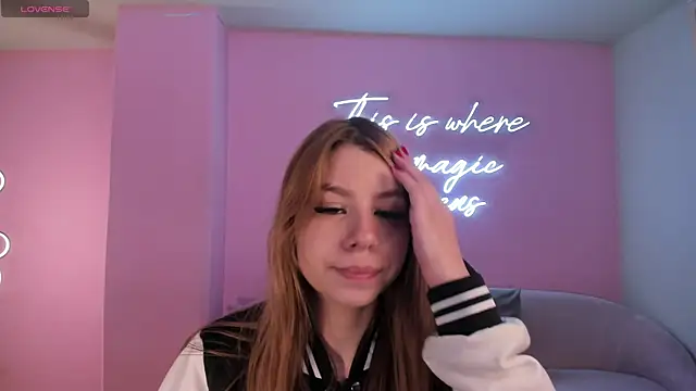 TiffannySins online show from April 11, 4:28 am