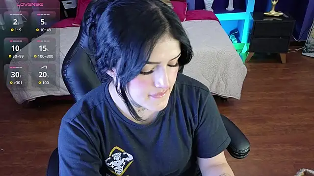 sari belle online show from November 18, 8:24 pm