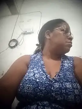 Big ass submissive online show from March 22, 6:17 am