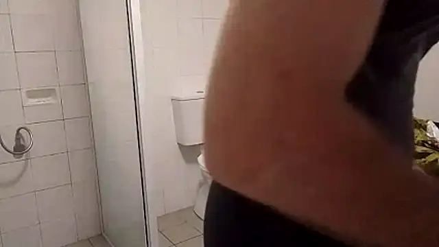 rivocumslut online show from April 1, 8:04 am