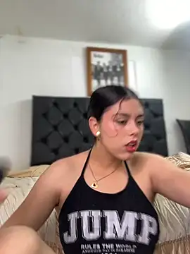 Snapshot of AVA_69 chatting on October 2, 8:10 am AVA 69 online show from October 2, 8:10 am