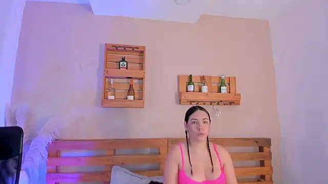  miss mia online show from October 22, 11:43 am