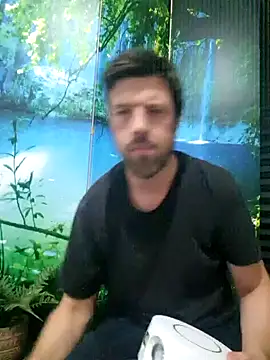 welcome-to-the-jungle online show from July 7, 8:13 pm