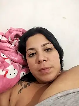 Snapshot of Georgina_Bigboobs chatting on September 26, 4:05 am Georgina Bigboobs online show from September 26, 4:05 am