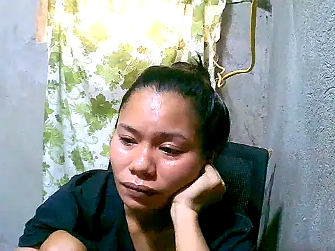 Sweeetgurll online show from November 28, 5:10 am