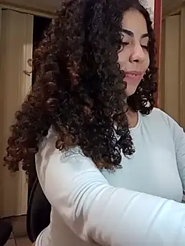 Snapshot of A_maddy chatting on October 15, 4:12 am A maddy online show from October 15, 4:12 am