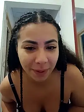 Snapshot of A_maddy chatting on October 19, 2:18 pm A maddy online show from October 19, 2:18 pm