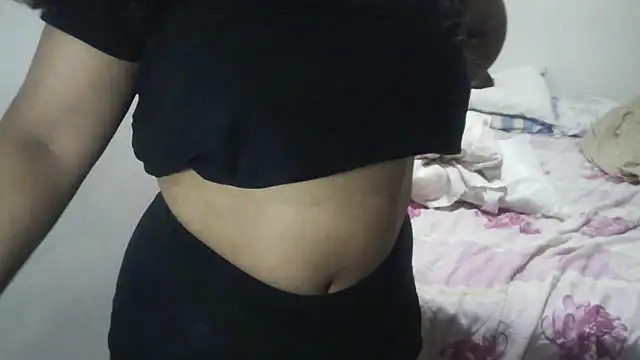 Snapshot of A_maddy chatting on November 23, 4:45 am A maddy online show from November 23, 4:45 am