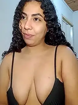 Snapshot of A_maddy chatting on November 23, 5:13 pm A maddy online show from November 23, 5:13 pm