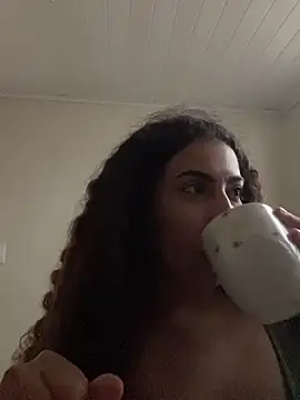 A maddy online show from April 10, 6:23 pm