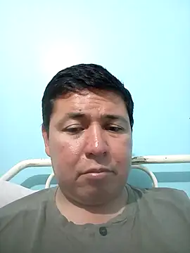 Snapshot of rgh11 chatting on October 17, 5:54 am rgh11 online show from October 17, 5:54 am