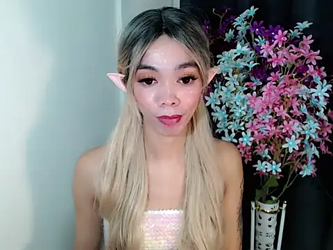 diamondnaked  online show from October 31, 12:06 pm