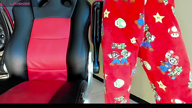 Snapshot of Natasha_clifford chatting on December 2, 7:09 pm Natasha clifford online show from December 2, 7:09 pm