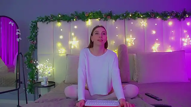 Snapshot of VeronicaVances chatting on December 2, 6:19 am VeronicaVances online show from December 2, 6:19 am