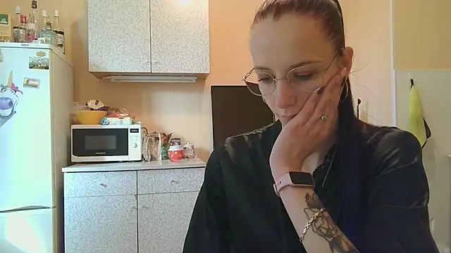 Snapshot of Lucy_Divine chatting on September 15, 10:48 am Lucy Divine online show from September 15, 10:48 am