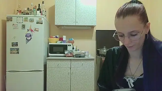 Snapshot of Lucy_Divine chatting on September 27, 10:26 pm Lucy Divine online show from September 27, 10:26 pm