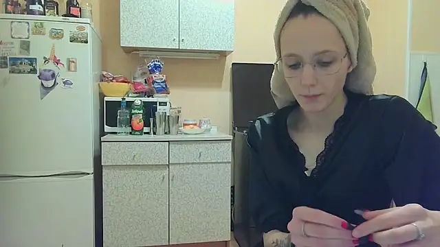 Snapshot of Lucy_Divine chatting on November 15, 5:09 pm Lucy Divine online show from November 15, 5:09 pm