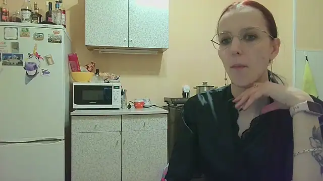 Snapshot of Lucy_Divine chatting on November 20, 10:42 pm Lucy Divine online show from November 20, 10:42 pm