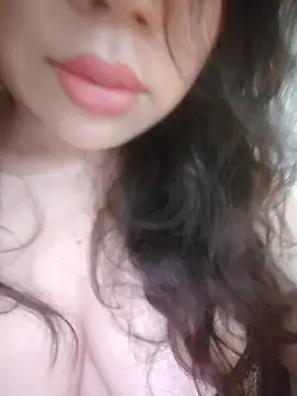 Snapshot of Julyy08 chatting on July 8, 4:00 pm Julyy08 online show from July 8, 4:00 pm