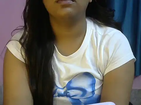 Snapshot of Queenxxx98 chatting on October 15, 7:14 pm Queenxxx98 online show from October 15, 7:14 pm