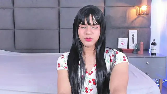 Slenna Moon online show from September 15, 3:28 am