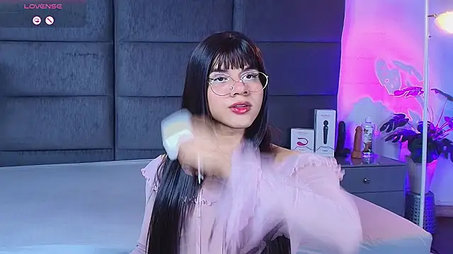 Slenna Moon online show from February 26, 11:37 pm