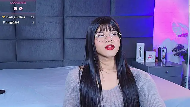 Slenna Moon online show from March 2, 11:11 pm