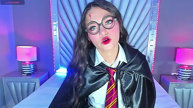 Gabby Bale online show from October 31, 12:17 pm