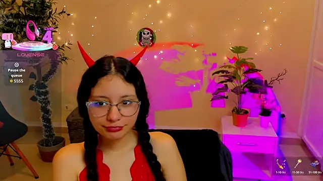 Krysten Riter online show from December 22, 1:52 pm