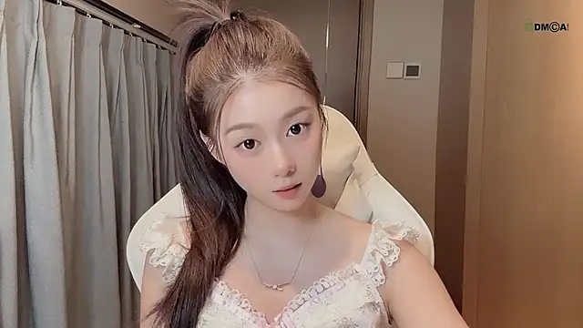 Snapshot of Makinghappymyself_ chatting on November 29, 10:07 am Makinghappymyself online show from November 29, 10:07 am