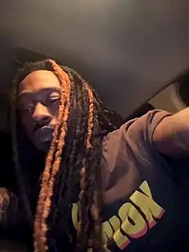 Snapshot of Scattyboo chatting on November 28, 12:02 am Scattyboo online show from November 28, 12:02 am