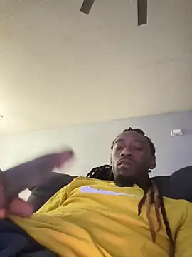 Snapshot of Scattyboo chatting on December 18, 6:41 am Scattyboo online show from December 18, 6:41 am